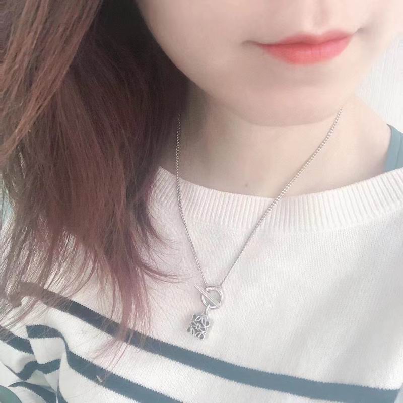 Loewe necklace 05lyx20 (3)